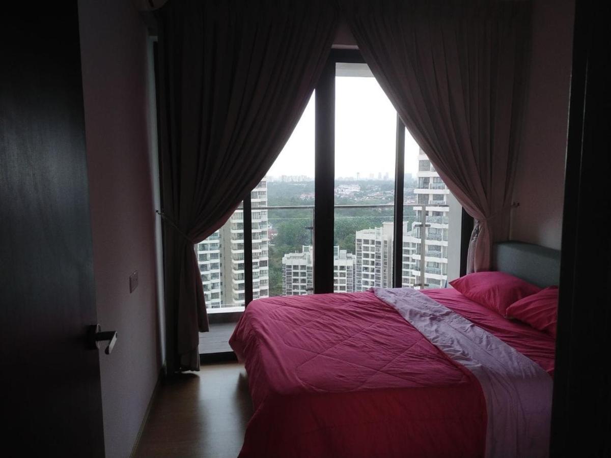 Rainbow Homestay Johor Bahru Exterior foto