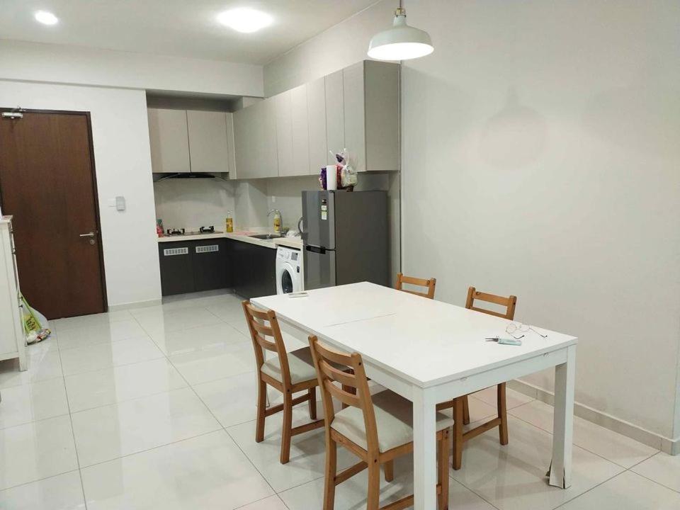 Rainbow Homestay Johor Bahru Exterior foto