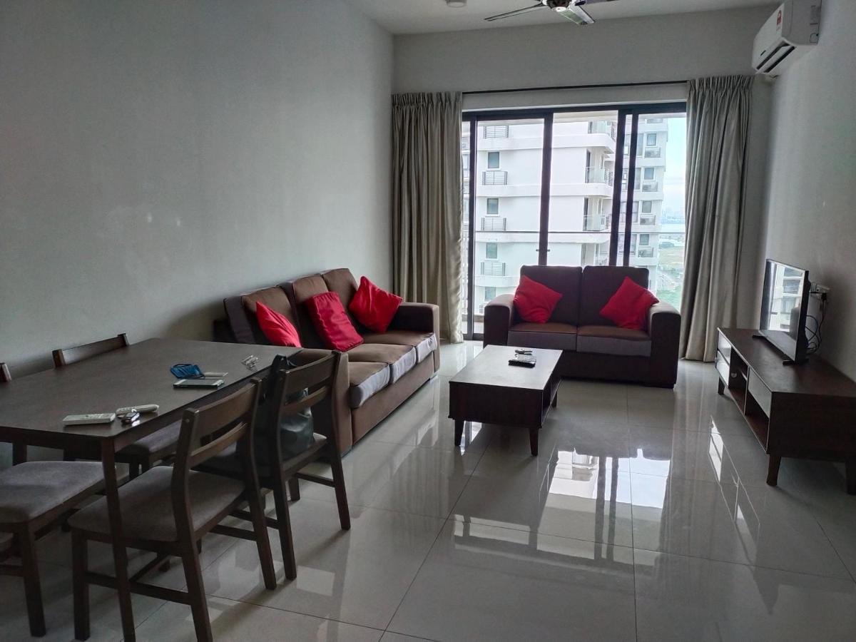 Rainbow Homestay Johor Bahru Exterior foto