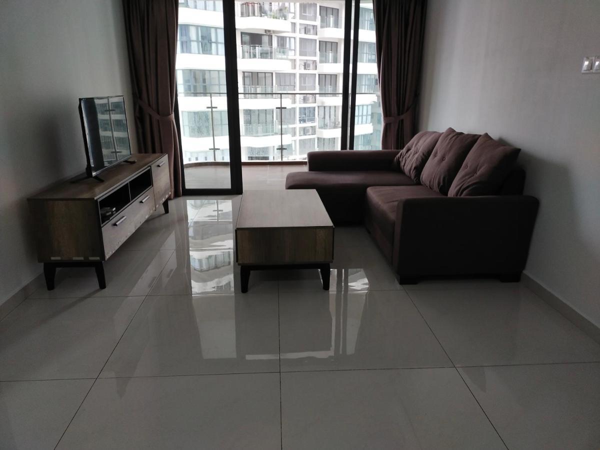 Rainbow Homestay Johor Bahru Exterior foto