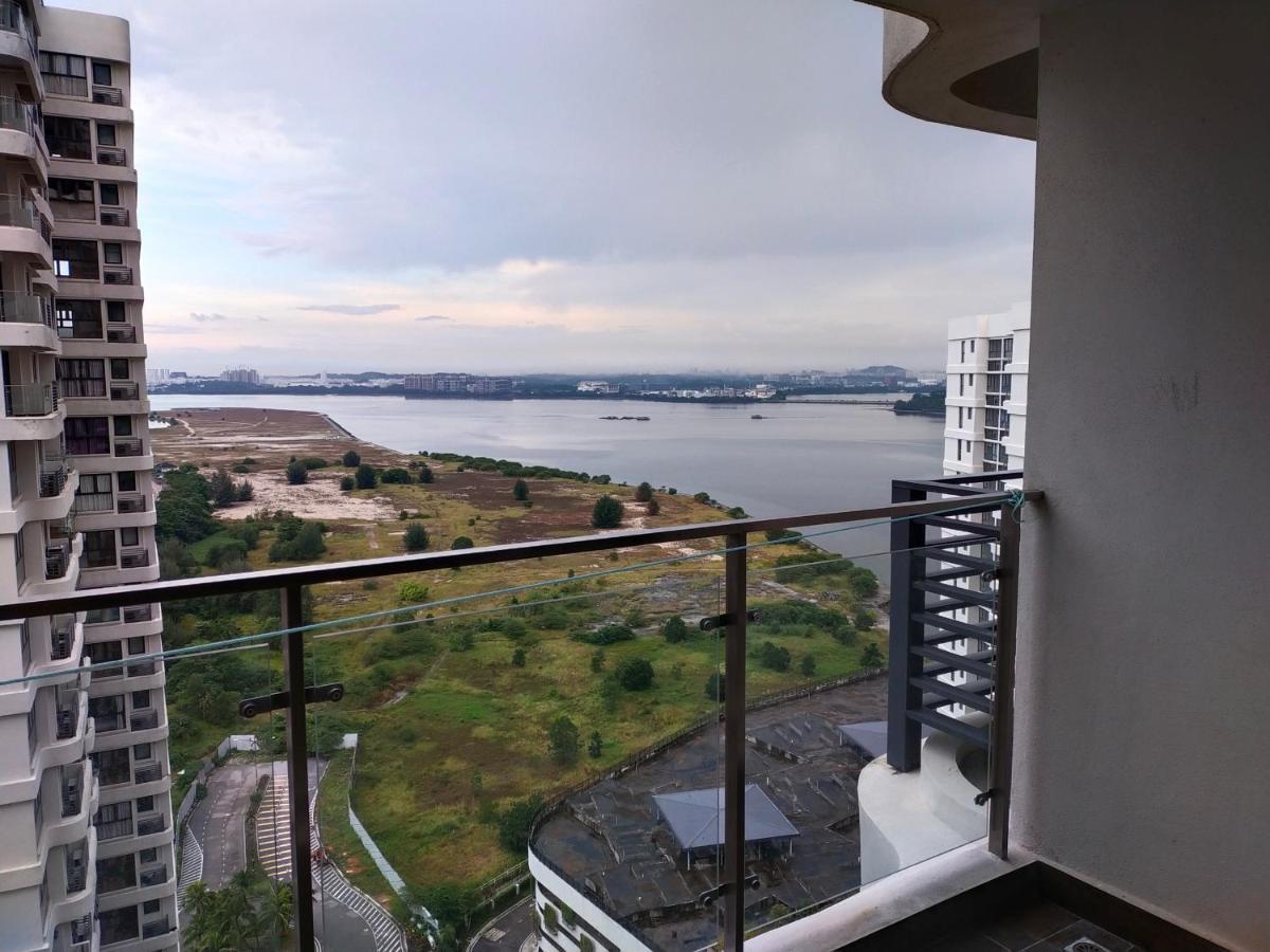 Rainbow Homestay Johor Bahru Exterior foto